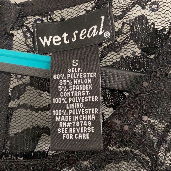 Black Lacey dress - Picture 3 of 3